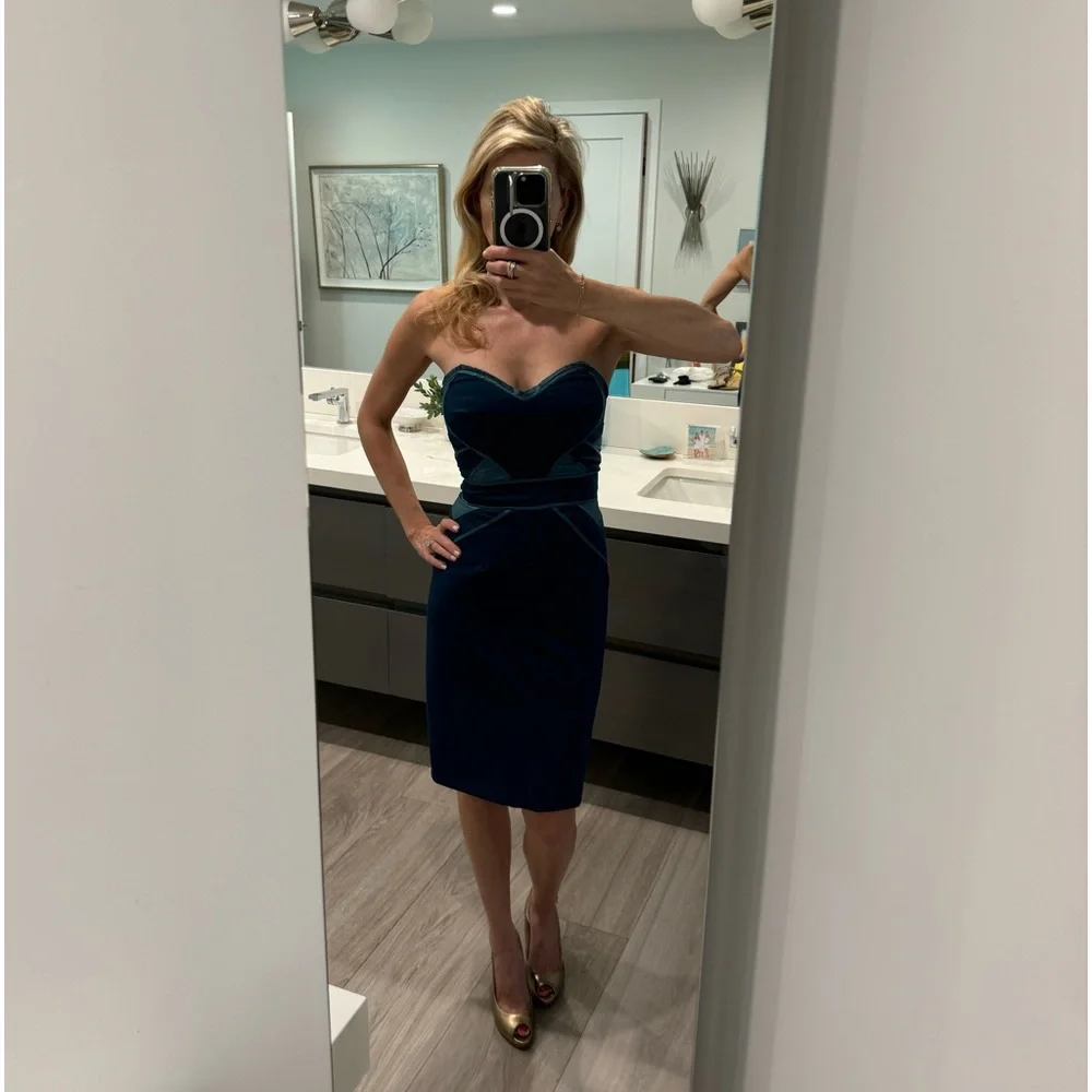 Designer Dress - Picture 4 of 8